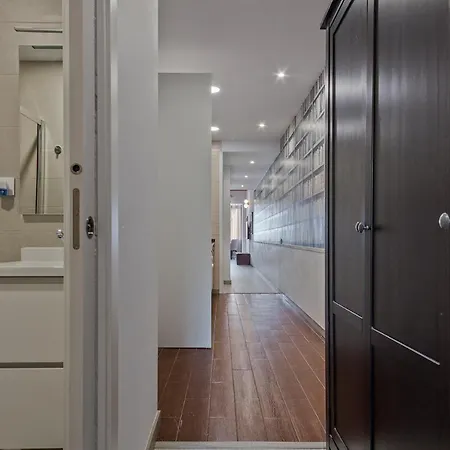 Alcam Books Apartment *