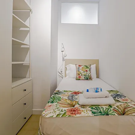 Alcam Books Apartment *